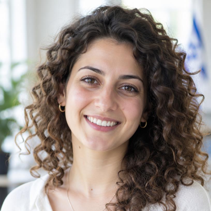 ממליץ/ה נ